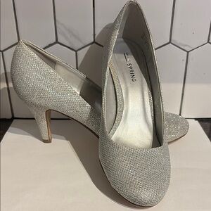 Women's Call it Spring Sparkly Silver Shimmery Pumps Heels Sizes 6.5